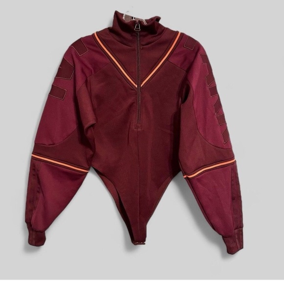 Adidas Ivy Park Beyonce
Woman’s XS - Picture 1 of 4